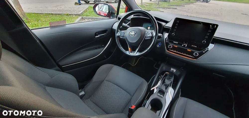 Toyota Corolla 1.8 Hybrid Comfort - 19
