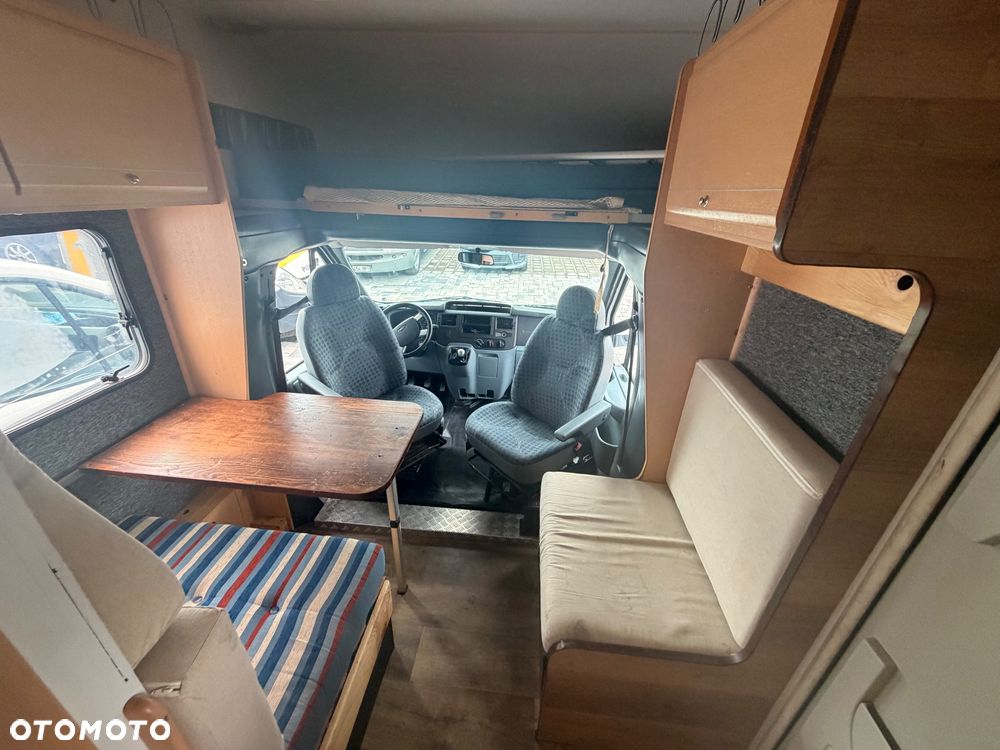 Ford Transit - 11