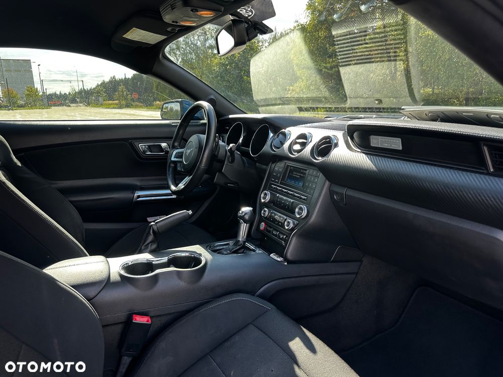 Ford Mustang 3.7 V6 - 13
