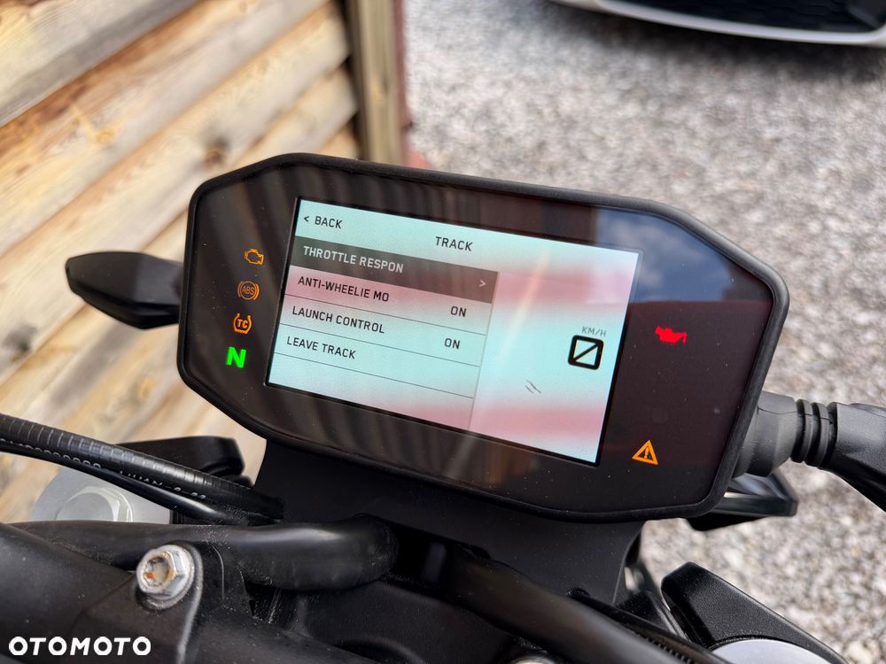 KTM Duke 790 - 10