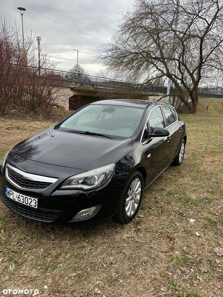 Opel Astra 1.4 Turbo - 4