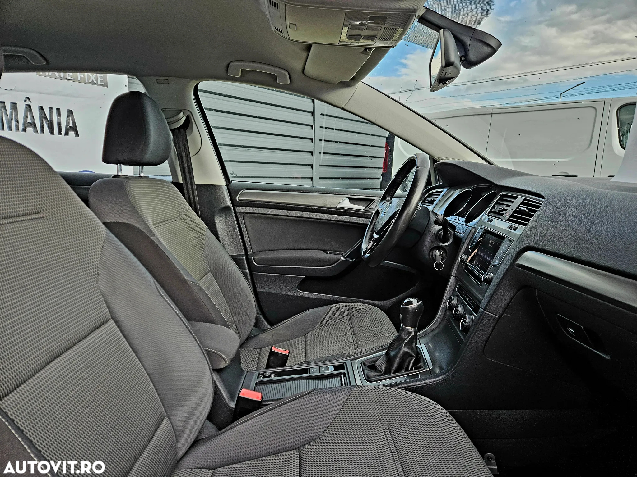 Volkswagen Golf 1.6 TDI BMT Comfortline - 5
