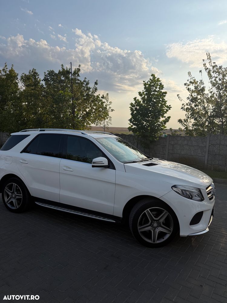 Mercedes-Benz GLE 350 d 4MATIC - 2