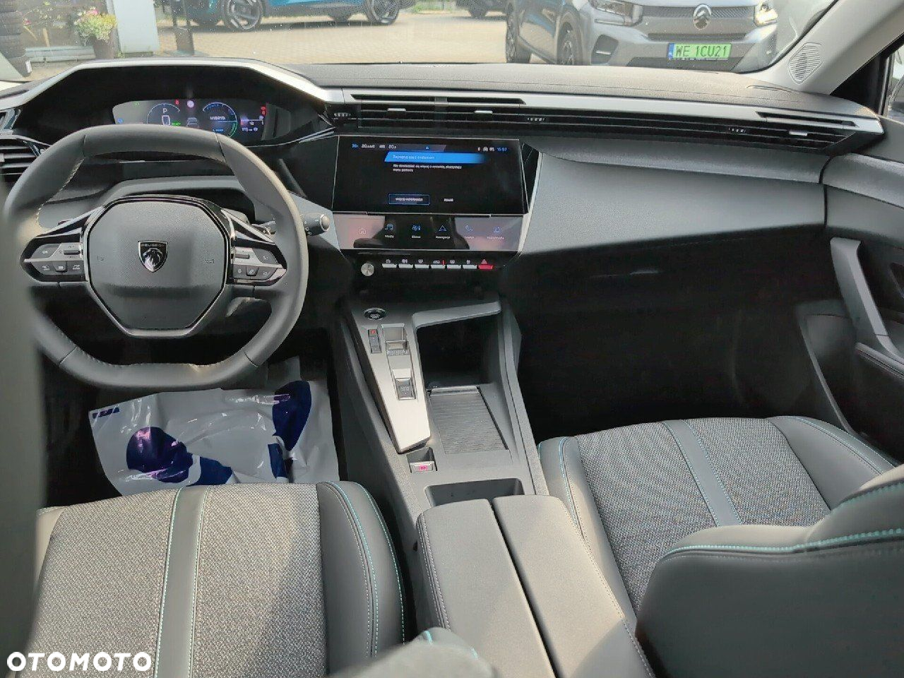 Peugeot 308 - 8