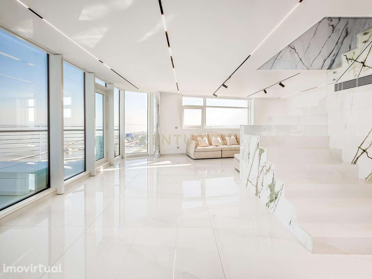 Penthouse T3 Duplex com Vista Panorâmica de Rio – Parque das Nações - Grande imagem: 5/60