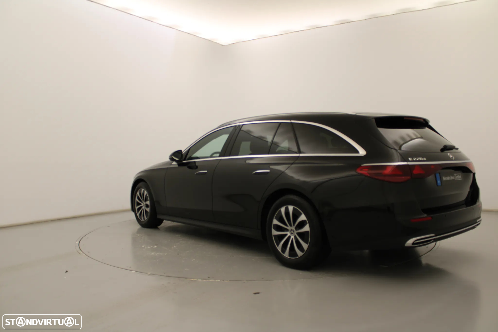 Mercedes-Benz E 220 d - 10