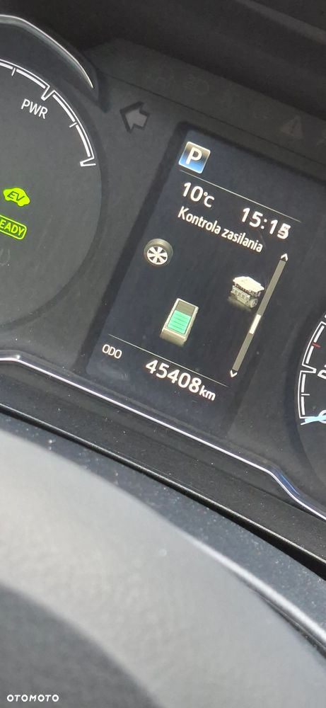 Toyota Yaris Hybrid 100 Selection Passion - 35