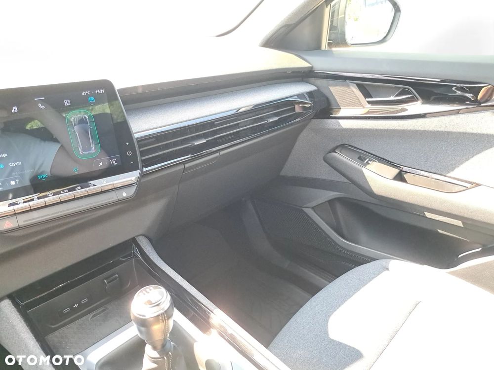 Renault Austral 1.3 TCe mHEV Equilibre - 18