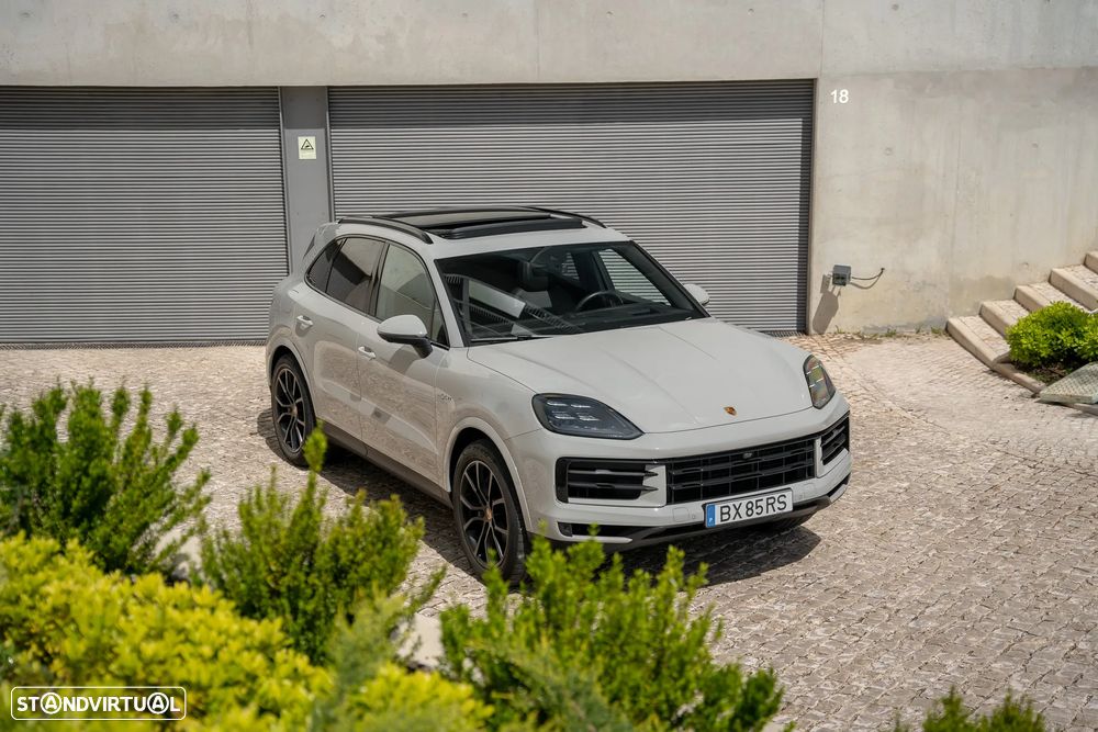 Porsche Cayenne E-Hybrid - 4