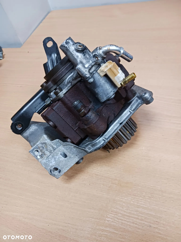 Pompa wtryskowa Volvo 1.6 D2 S40 V50 C30 C70 S80 V70 9676289780