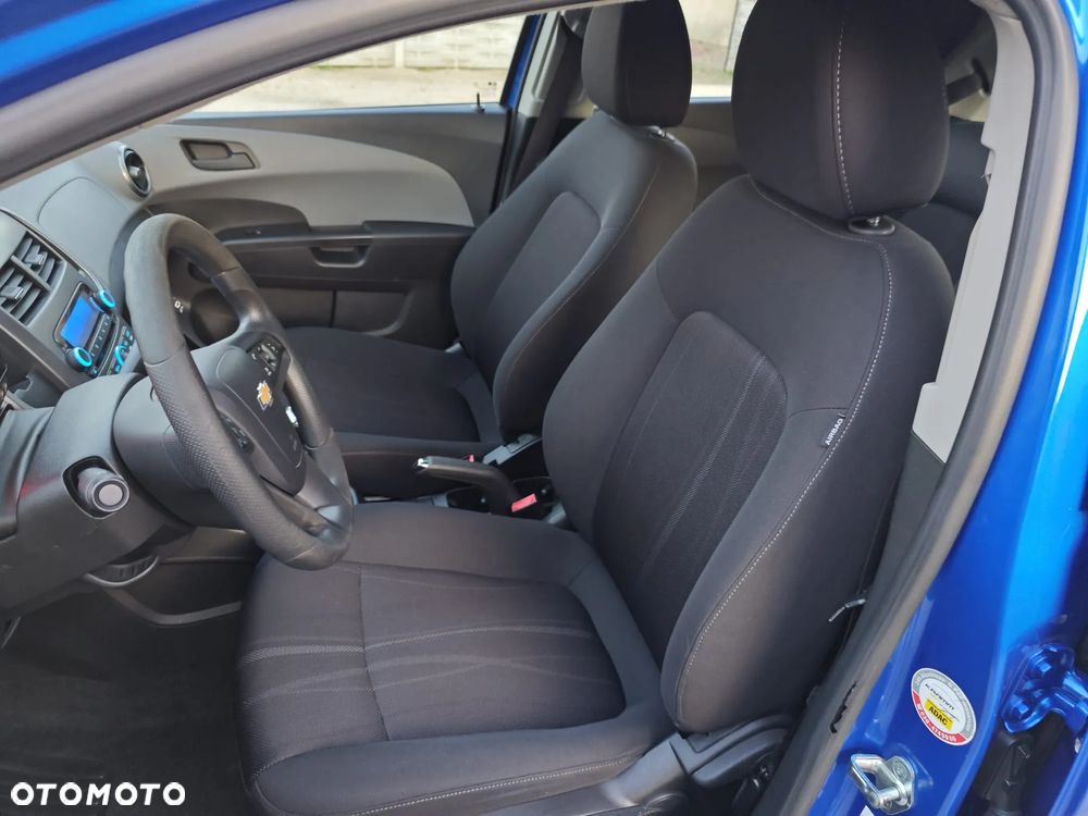 Chevrolet Aveo 1.2 LS - 20