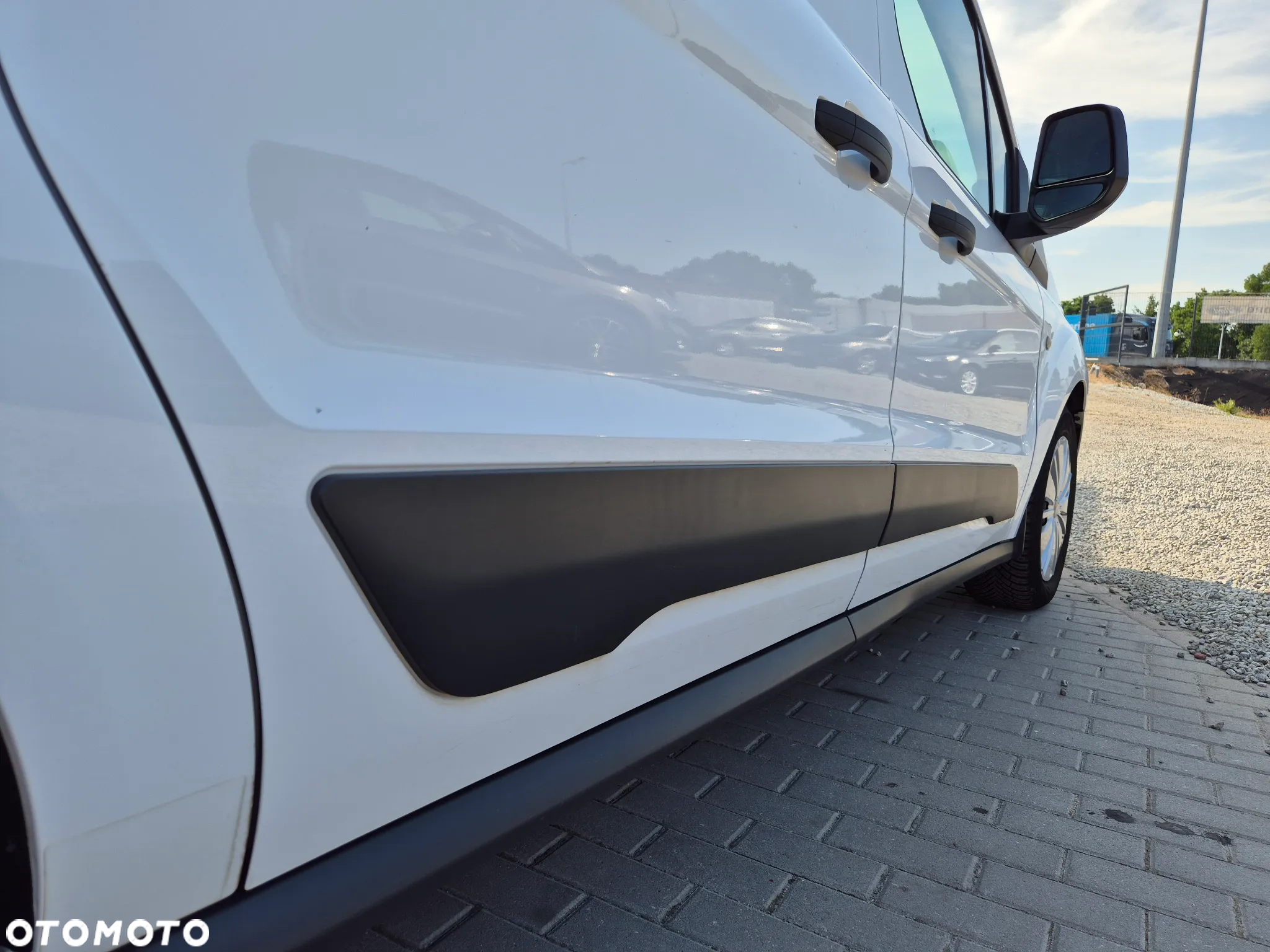 Ford Transit Connect - 11