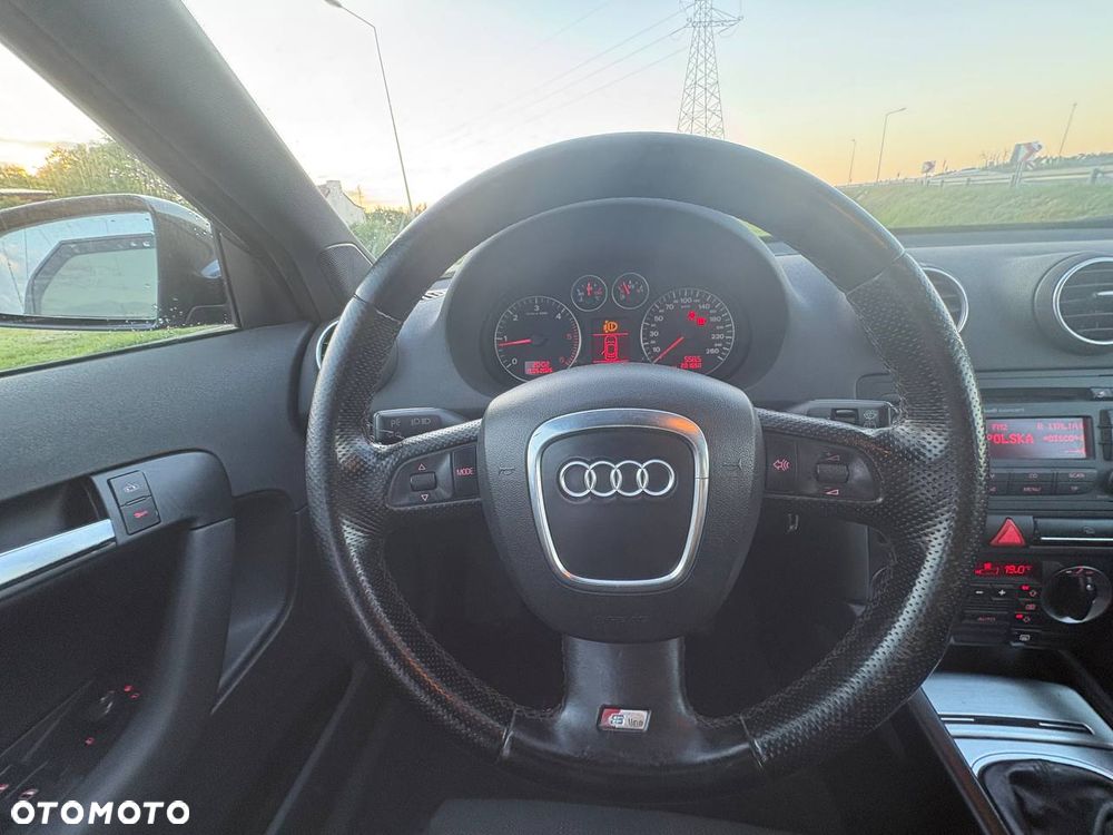 Audi A3 Sportback 2.0 TDI DPF Quattro Attraction - 12