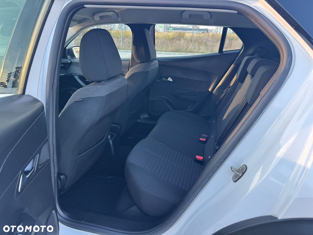 Peugeot 2008 1.5 BlueHDi Allure S&S - 32