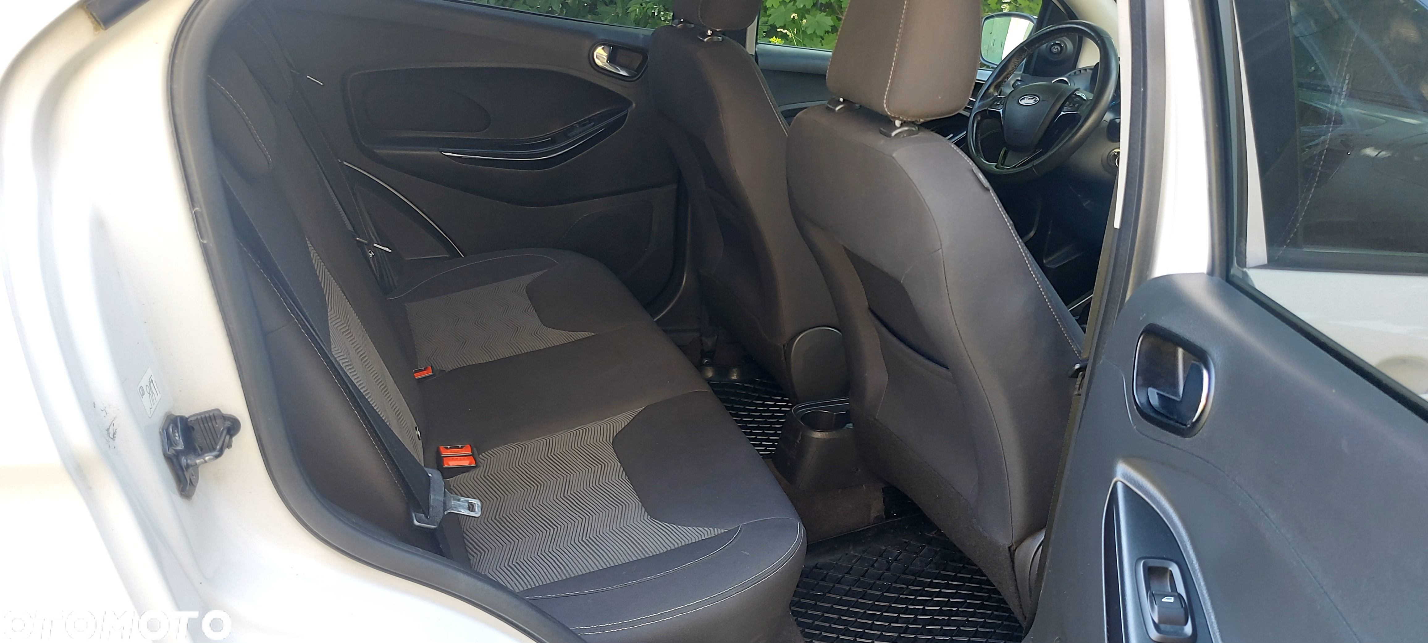 Ford Ka+ 1.2 Ti-VCT Black Edition - 10