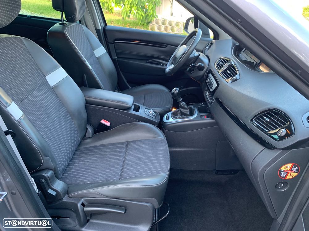 Renault Grand Scénic Energy dCi 110 S&S Bose Edition - 16