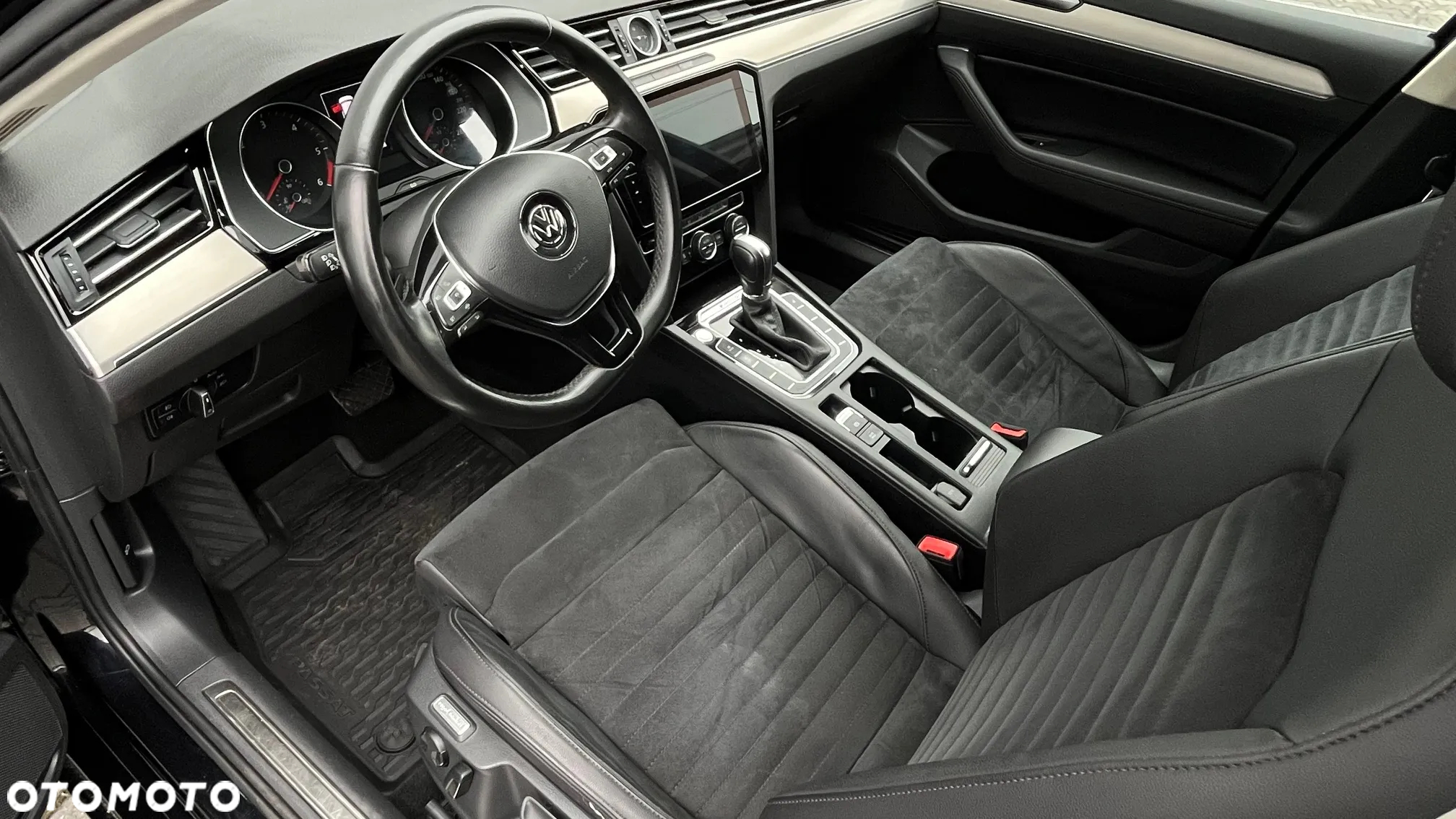 Volkswagen Passat 2.0 TDI BMT 4Mot Highline DSG - 15