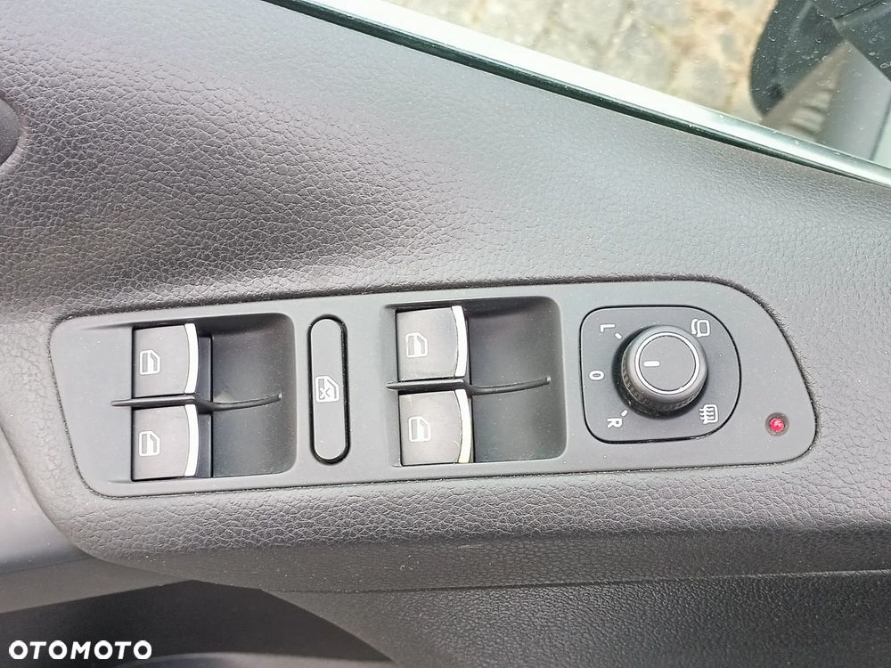 Volkswagen Tiguan - 11