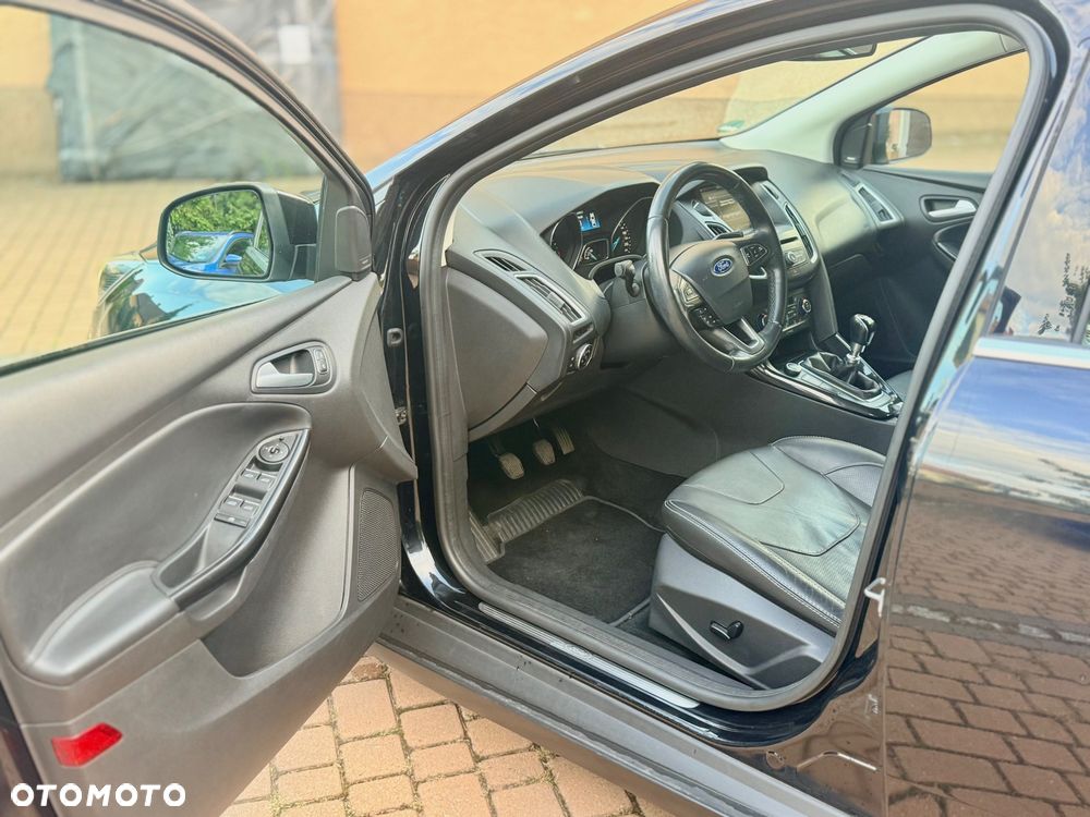 Ford Focus 2.0 TDCi Titanium ASS - 19
