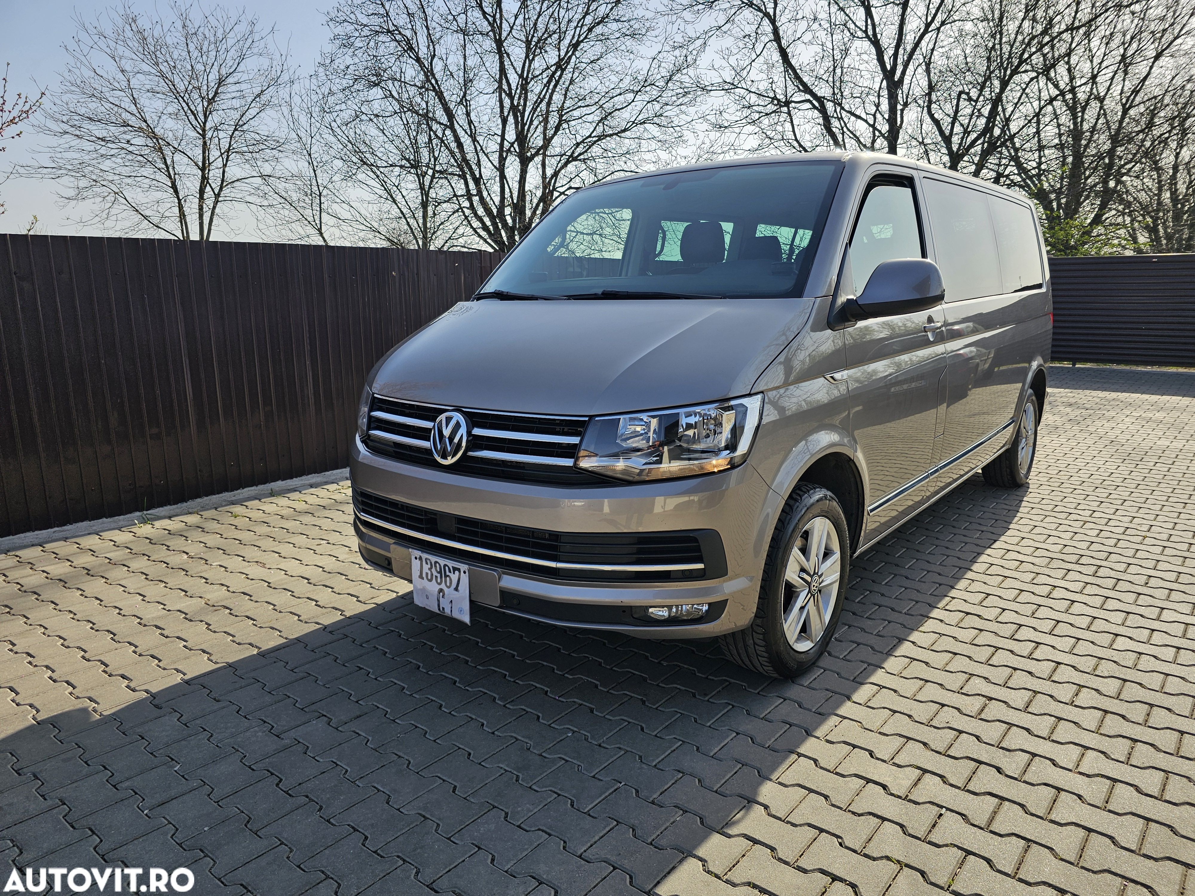 Volkswagen Caravelle T6 2.0 TDI KR Comfortline DSG - 1