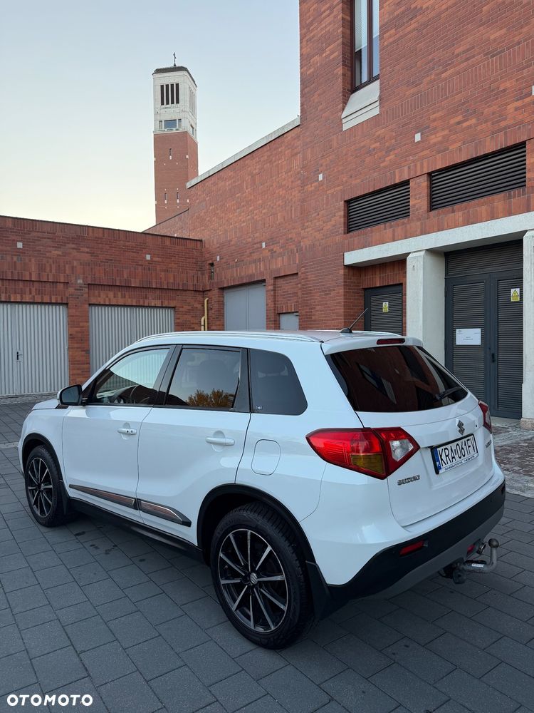 Suzuki Vitara 1.6 XLED 2WD - 24
