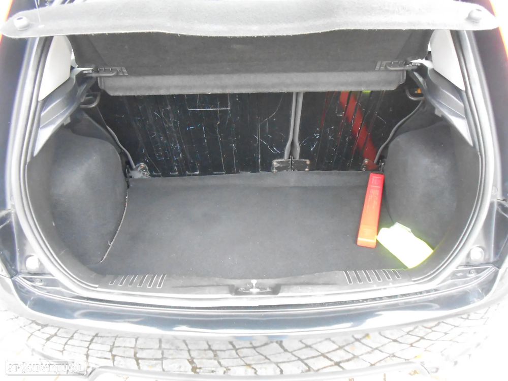 Ford Fiesta 1.25 Trend - 19