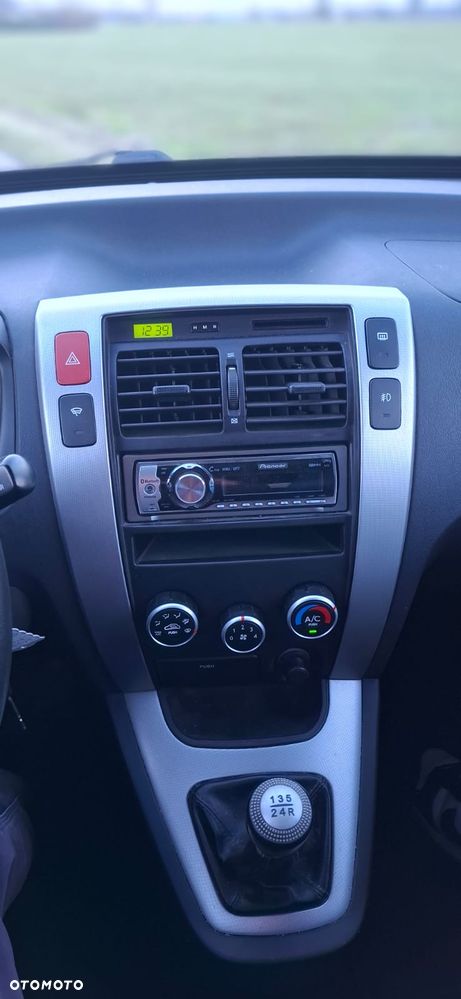 Hyundai Tucson 2.0 Comfort 2WD - 12