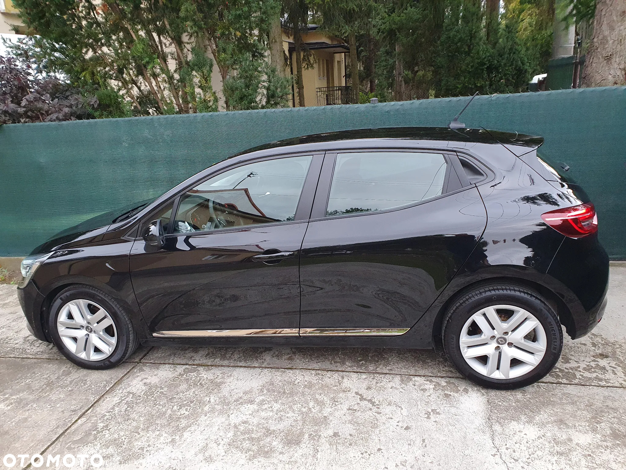Renault Clio - 7