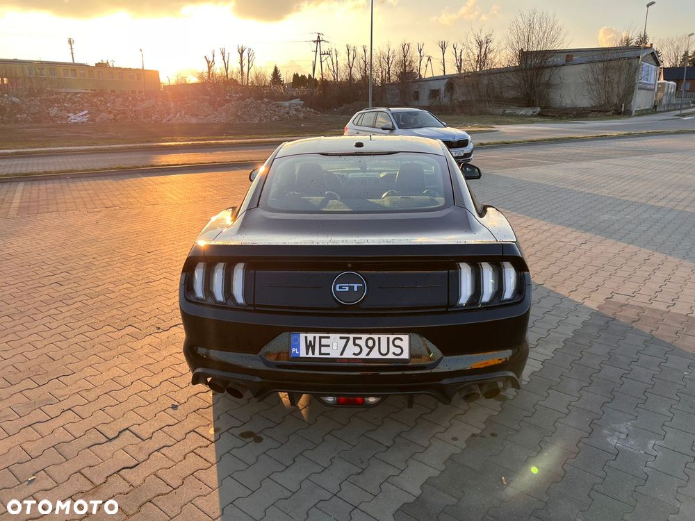 Ford Mustang - 20