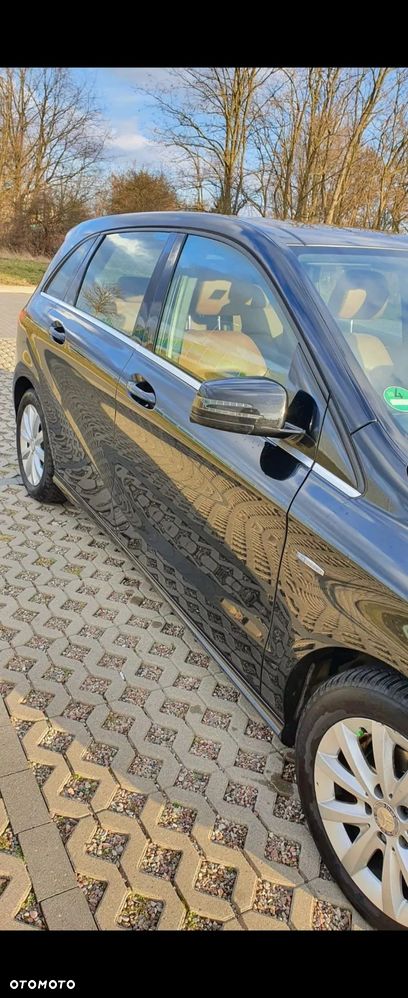 Mercedes-Benz Klasa B 180 CDI (BlueEFFICIENCY) - 11