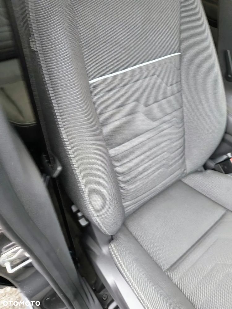 Ford Tourneo Connect 1.5 TDCi Start-Stop Trend - 38