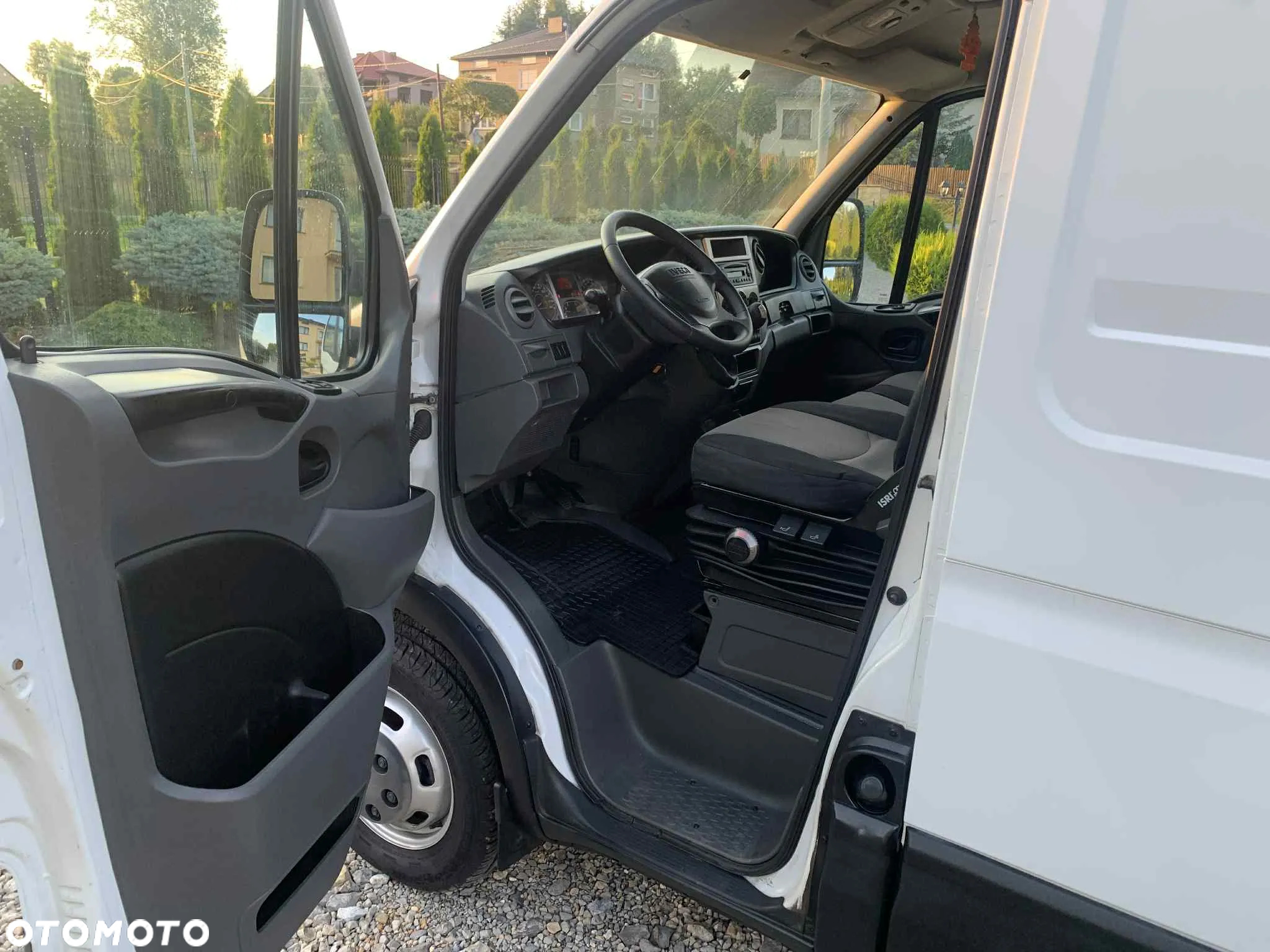 Iveco Daily 35C15 L3H3 - 25