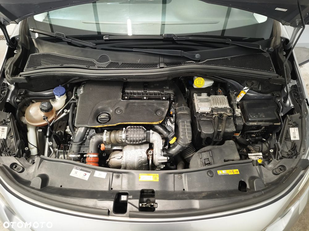 Peugeot 2008 1.6 BlueHDi Style - 13