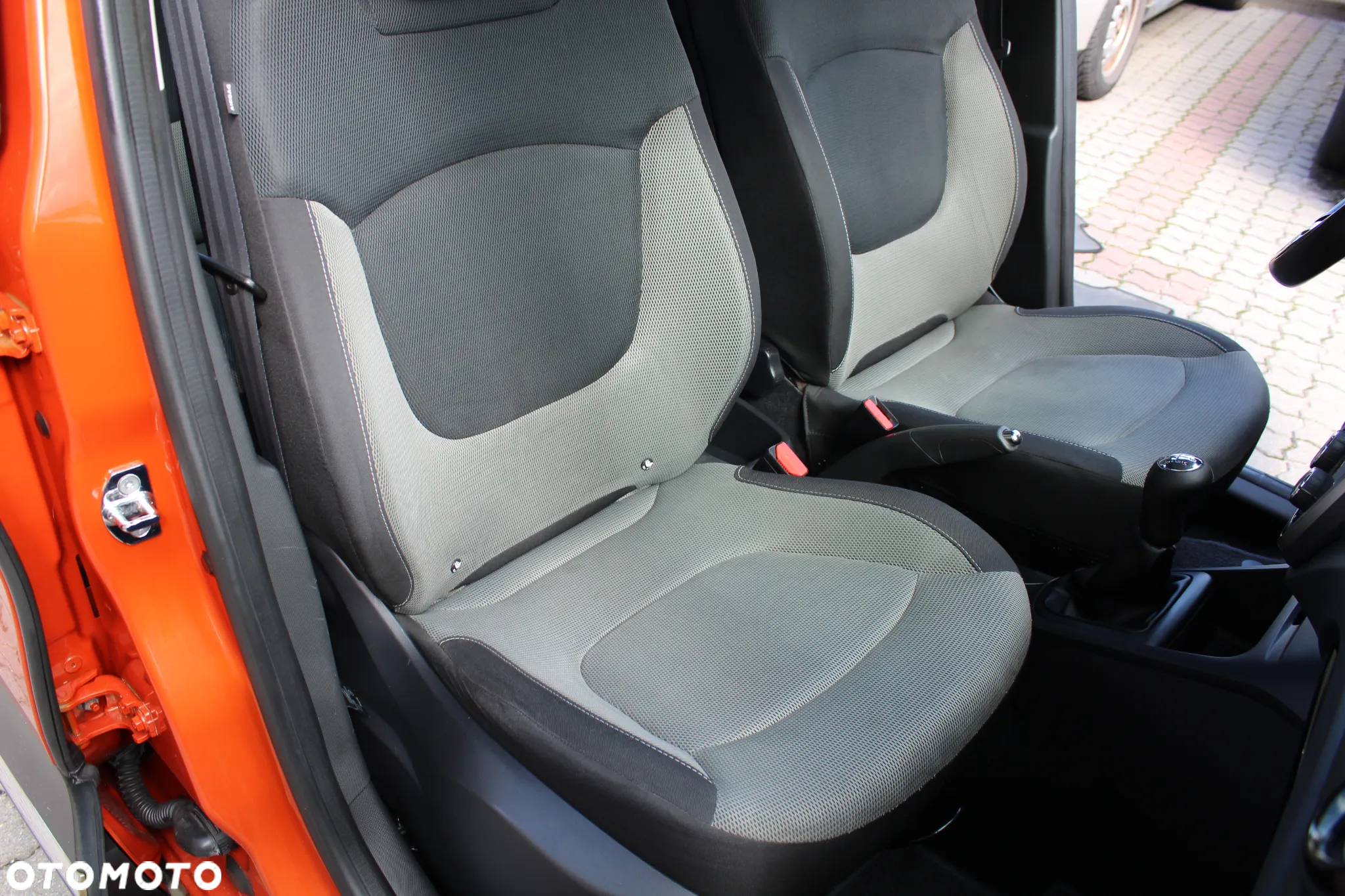 Renault Captur - 17