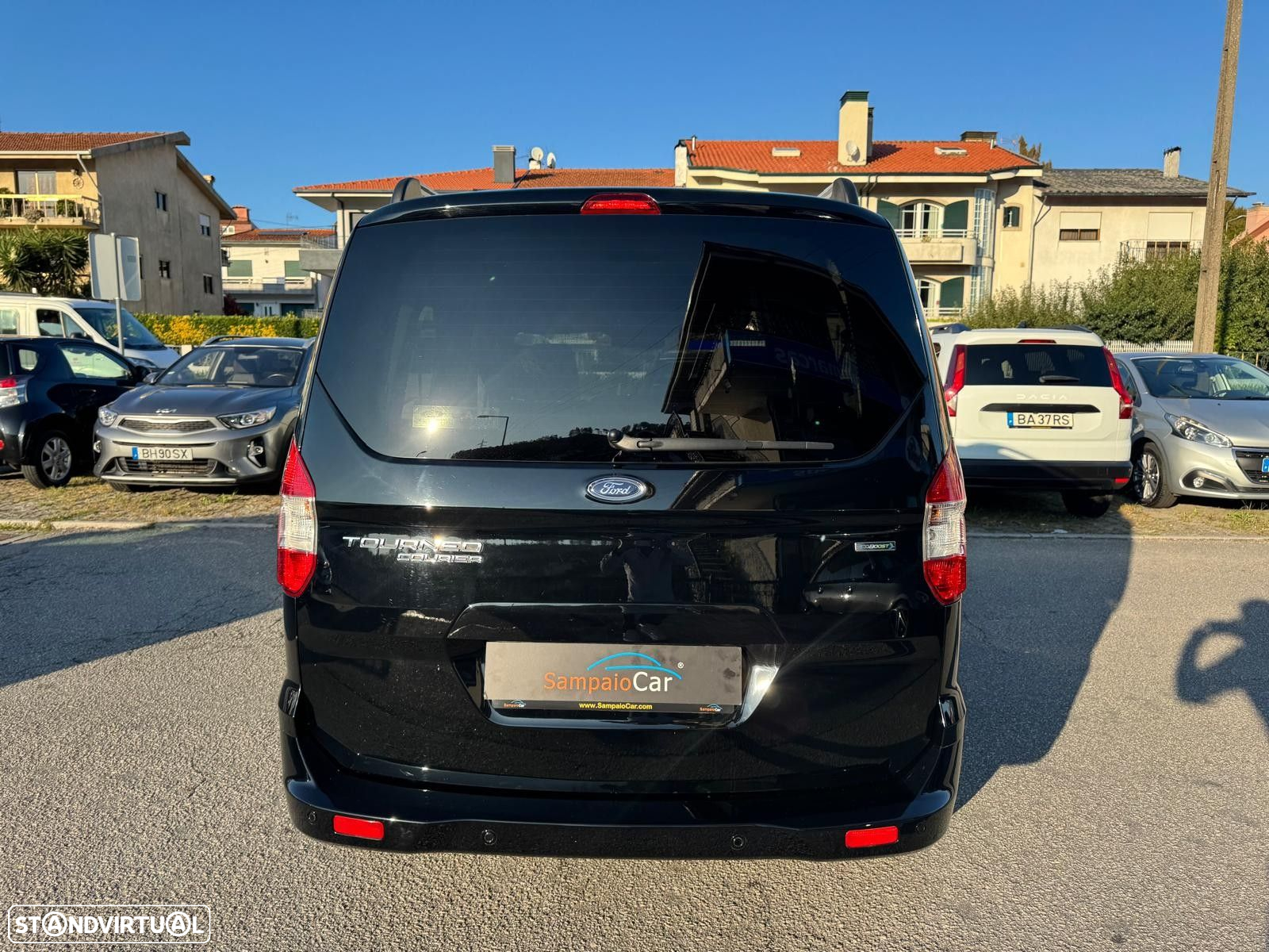 Ford Tourneo Courier 1.0 EcoBoost Titanium - 12