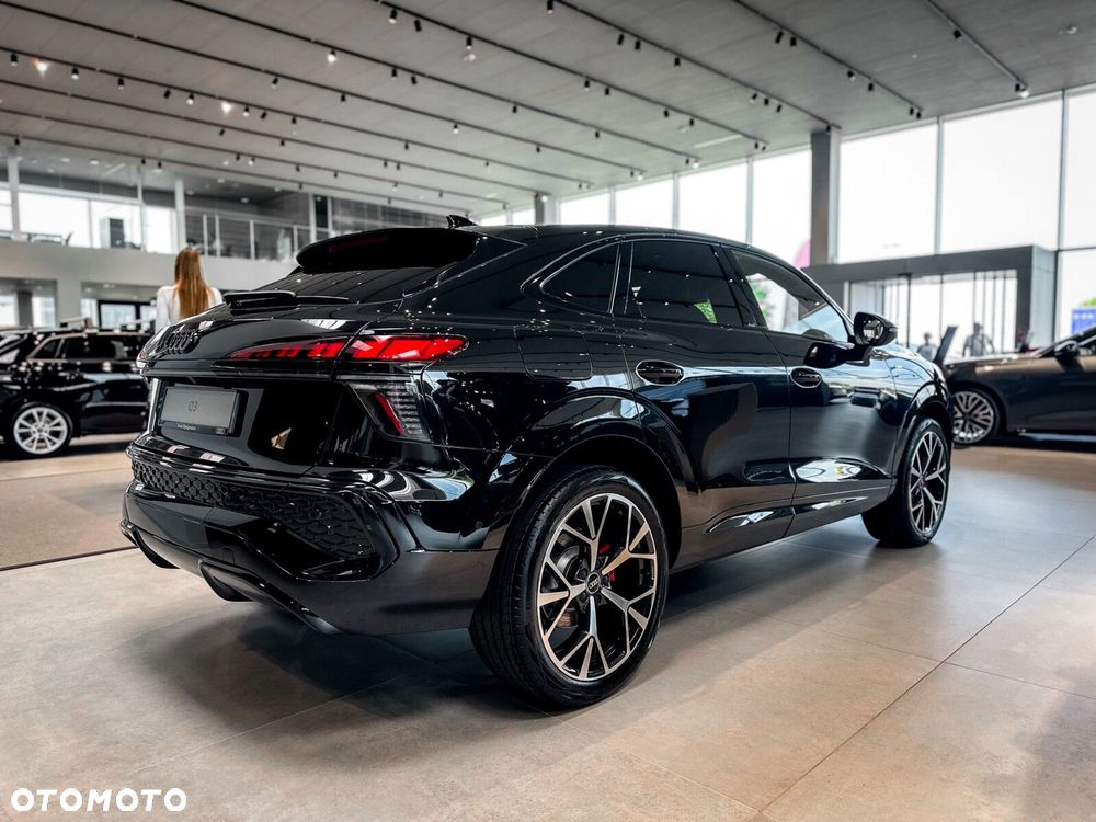Audi Q3 Sportback - 11