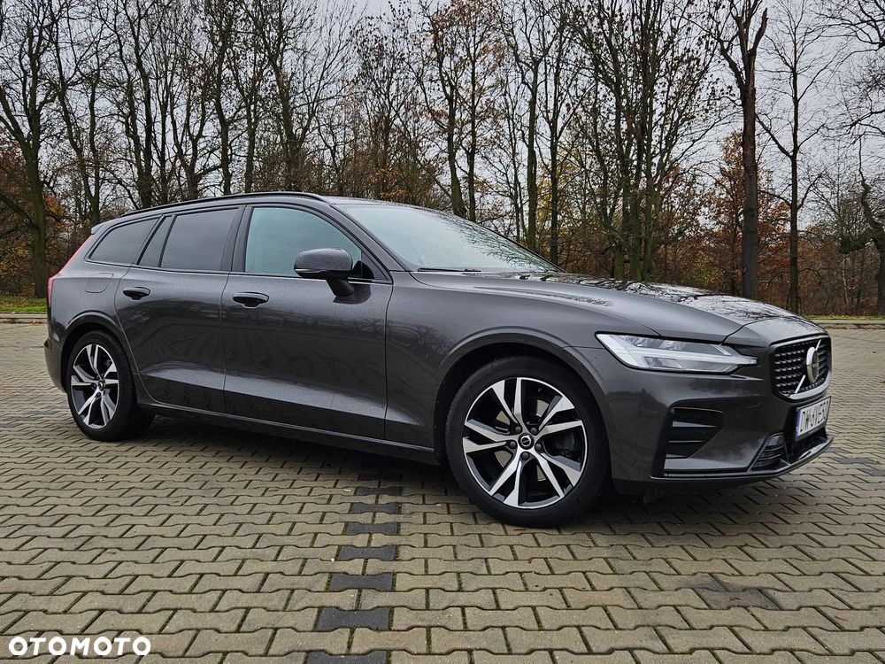 Volvo V60 B4 B Plus Dark - 1