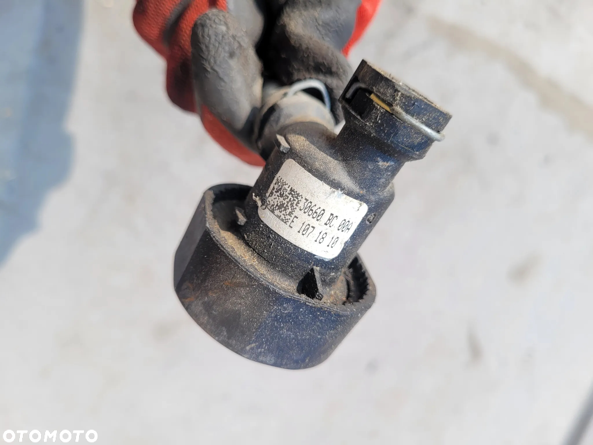 Zawór przewód wysprzęglika Nissan Qashqai J11 Juke F15 1,5 DCI 30660bc00a - 2