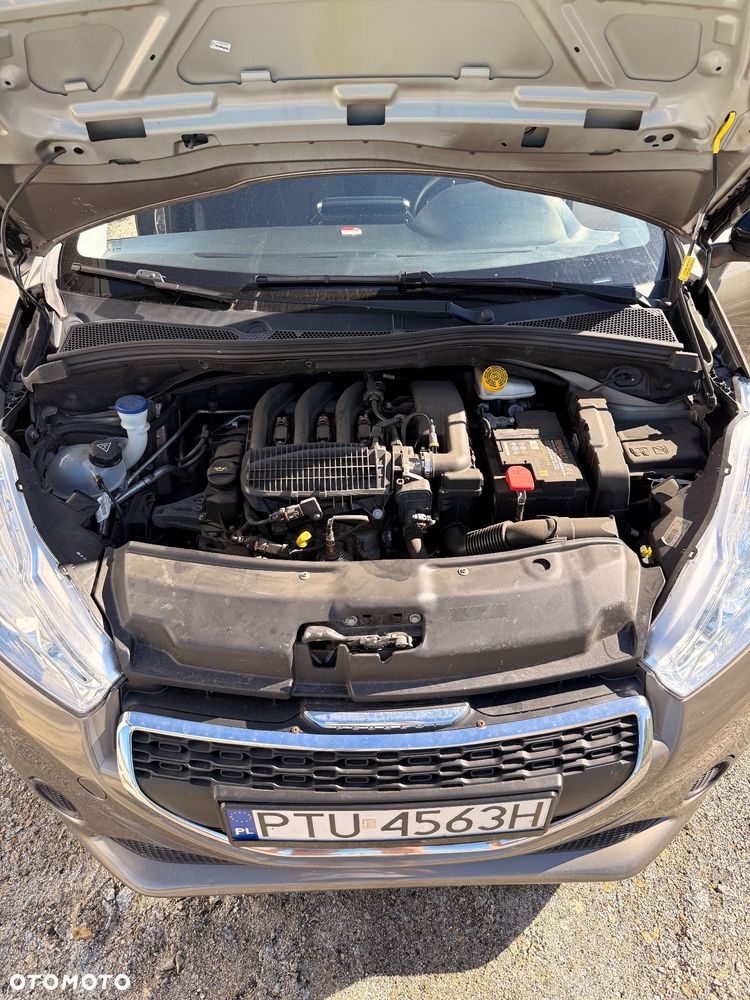 Peugeot 208 1.2 PureTech Style - 16
