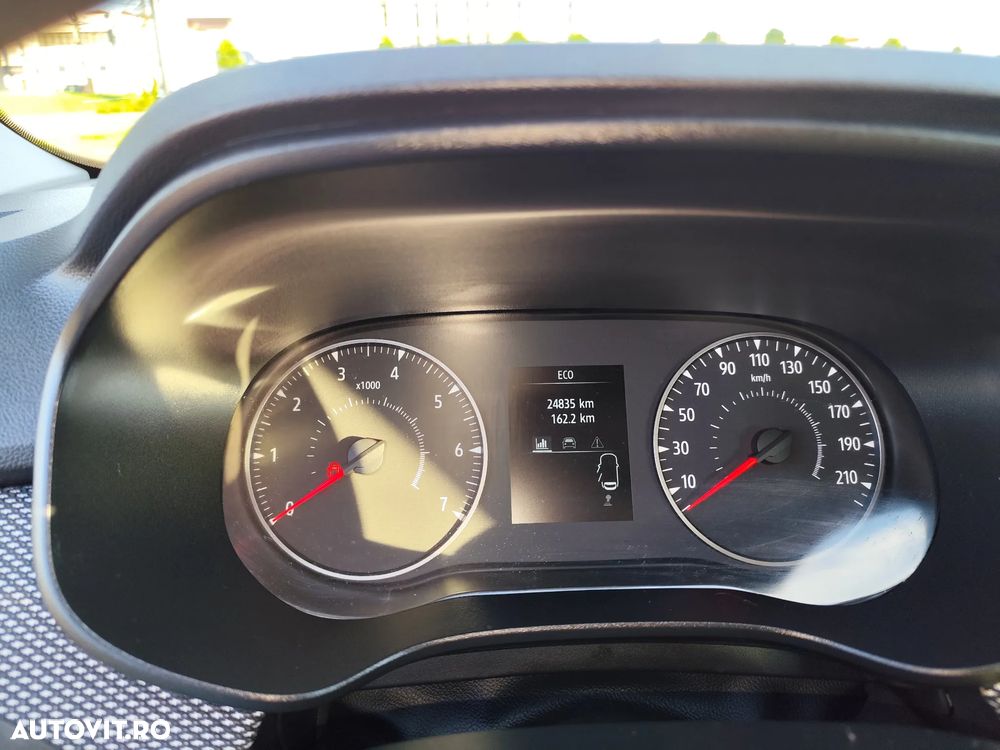 Dacia Logan TCe 90 MT6 Expression - 4
