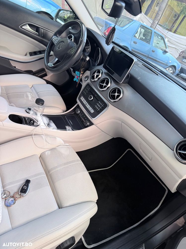 Mercedes-Benz GLA - 5