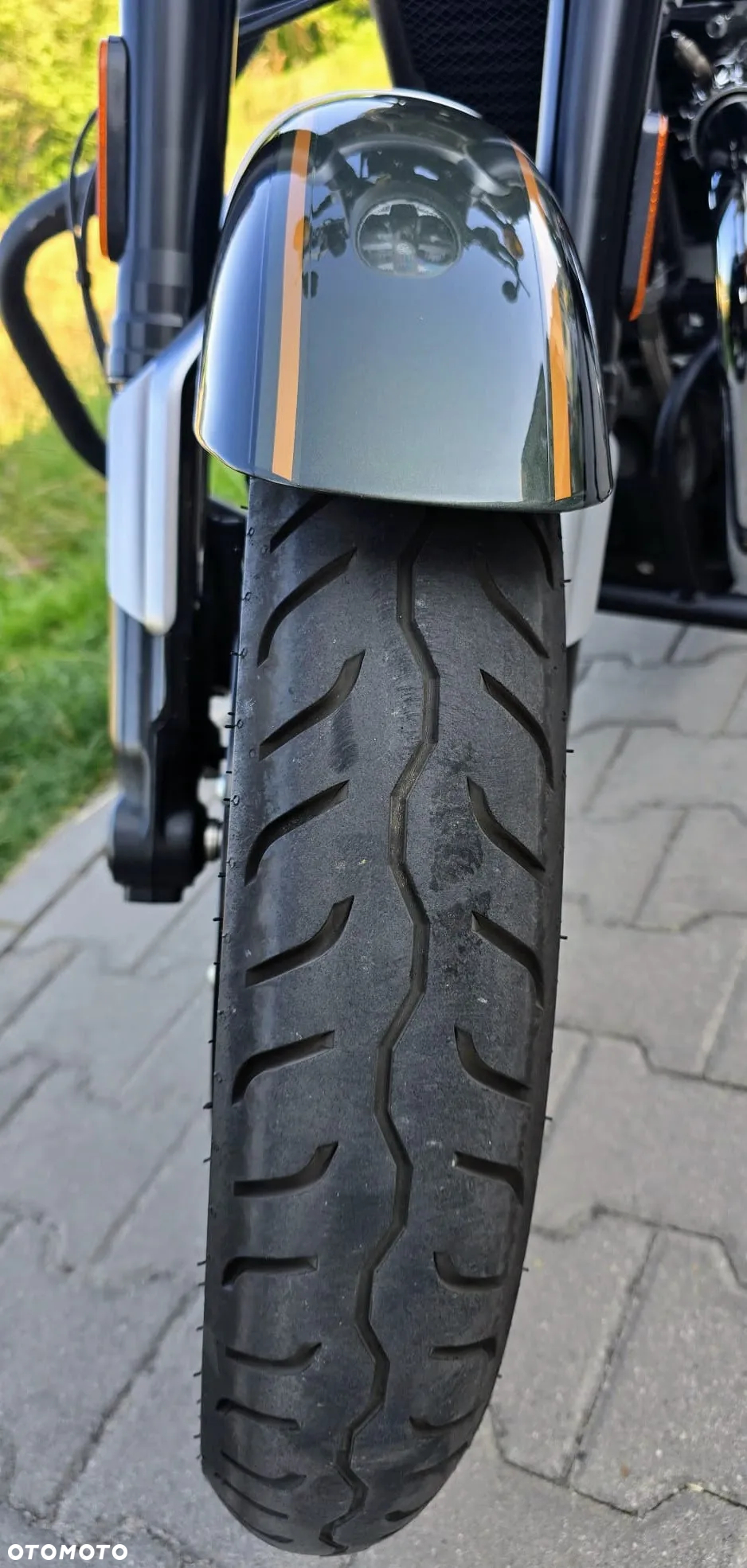 Royal Enfield Super Meteor - 22