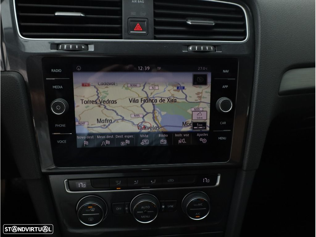 VW Golf Variant 1.6 TDi Confortline DSG - 20