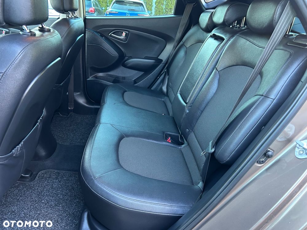 Hyundai ix35 1.6 2WD Fifa World Cup Edition - 13