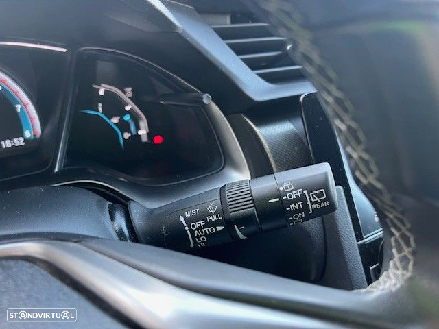 Honda Civic 1.0 i-VTEC Elegance CVT Navi - 12