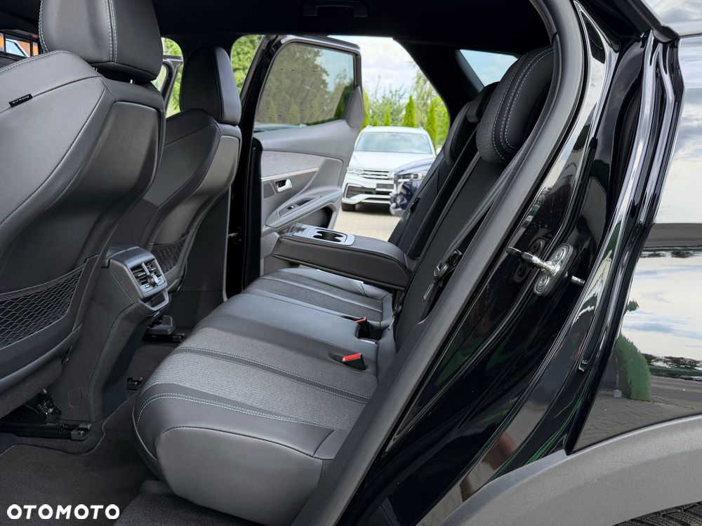 Peugeot 3008 BlueHDi 130 Stop & Start EAT8 Allure - 32