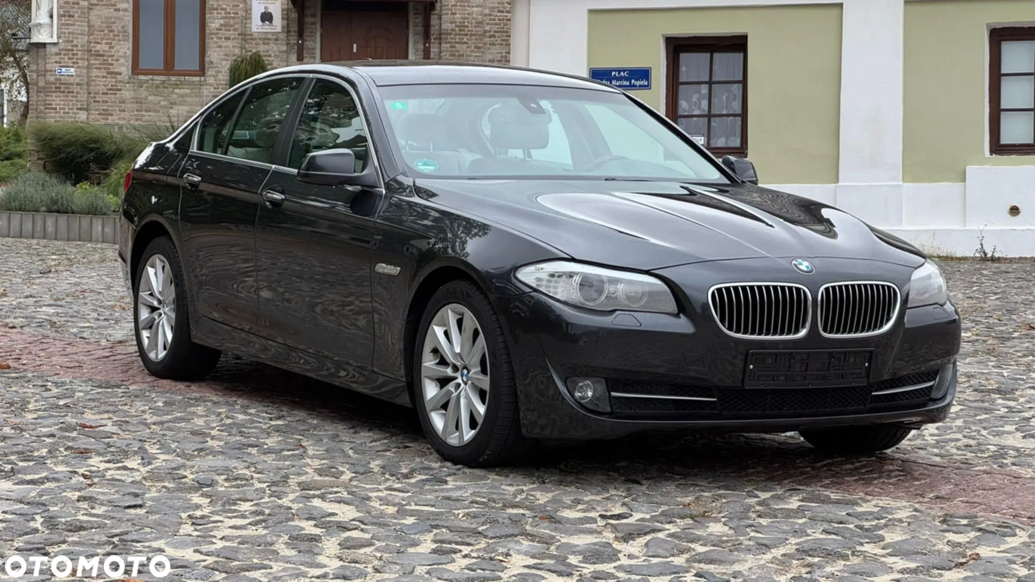 BMW Seria 5 523i Touring - 29