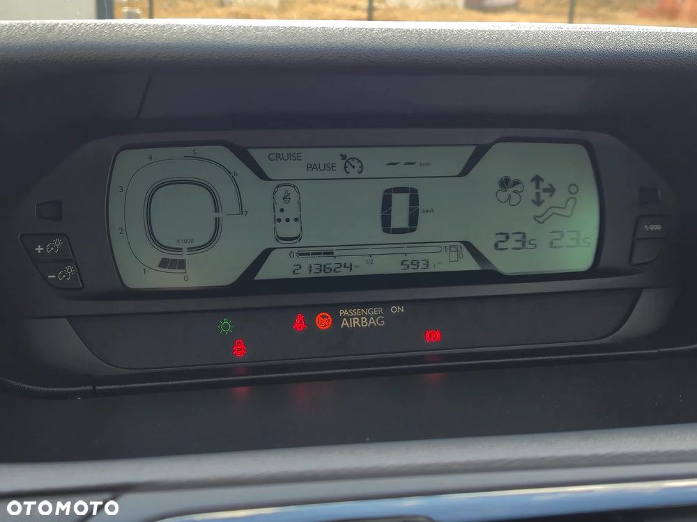 Citroën C4 Picasso 1.6 e-HDi Intensive - 33