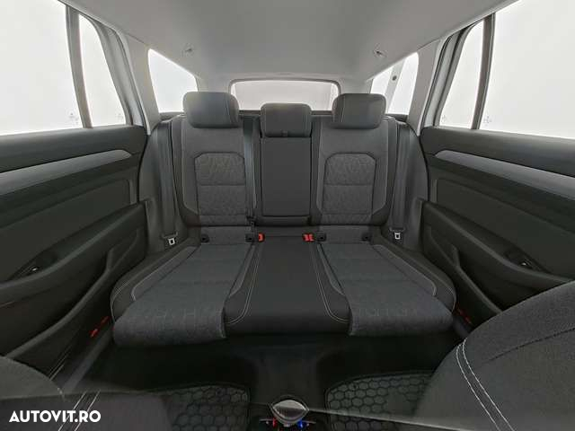 Volkswagen Passat - 15