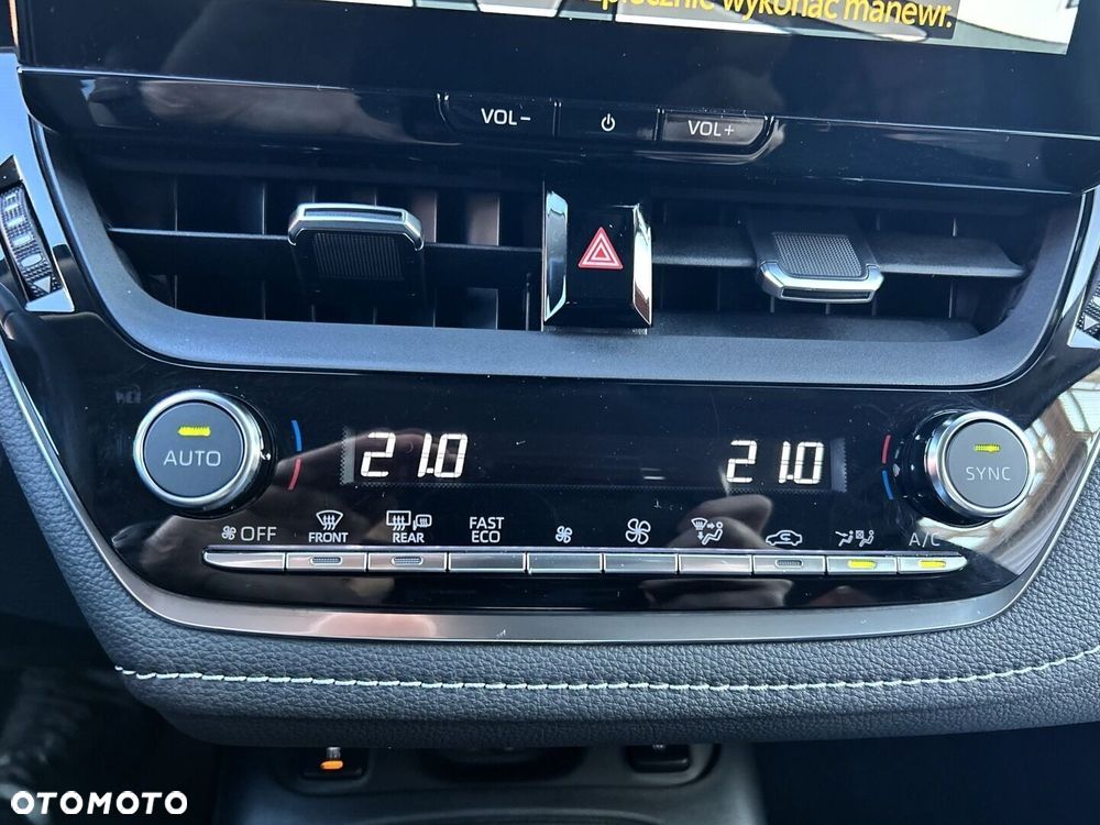 Toyota Corolla 1.8 Hybrid Style - 22